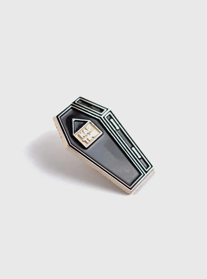 BADABOÖM STUDIO Pin's - L'heure de la Sieste