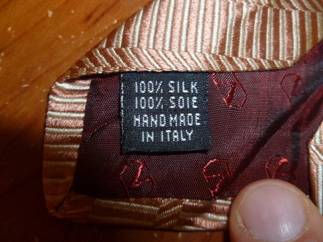 100% Silk Lavender Valentino Tie Made in Italy - Diamonds Sapphires Rubies Emeralds