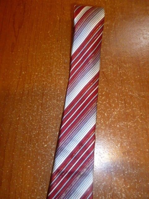 90% Silk Burgundy and White Geoffrey Beene Tie, Extremely Soft & Glittery - Diamonds Sapphires Rubies Emeralds