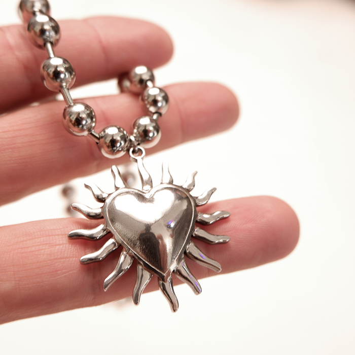 Burning Heart Choker (limited)