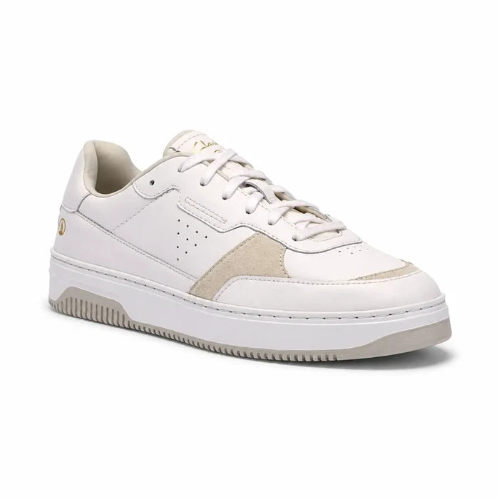 Clarks Bostock lace-up men's sneakers in white with beige side panels and rubber sole