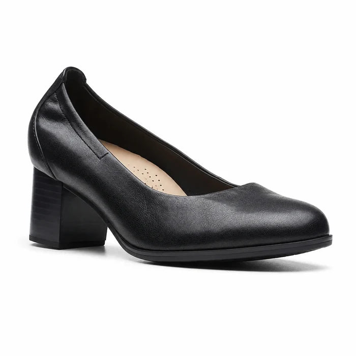 Black leather women's block-heel dress pump with almond toe