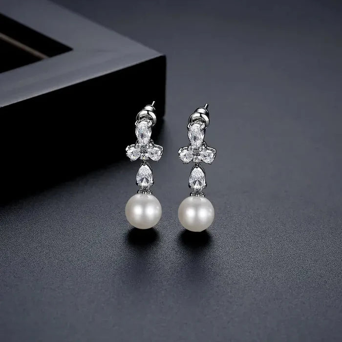 Classic Dropper Pearl Bridal Earrings - The Wedding Garter