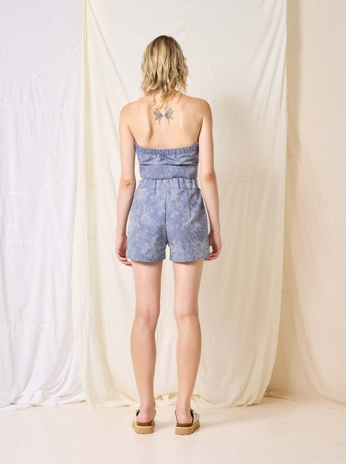 Camisole Seed Cokluch, crop top col V avec bretelles réglables. Fait localement à Montréal, Québec.