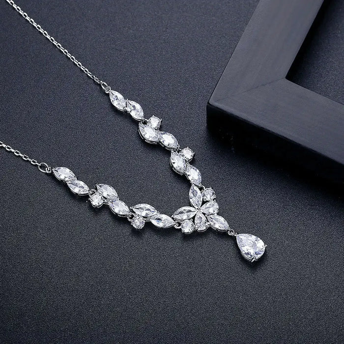 Delicate Cubic Zirconia Diamond Wedding Necklace - The Wedding Garter