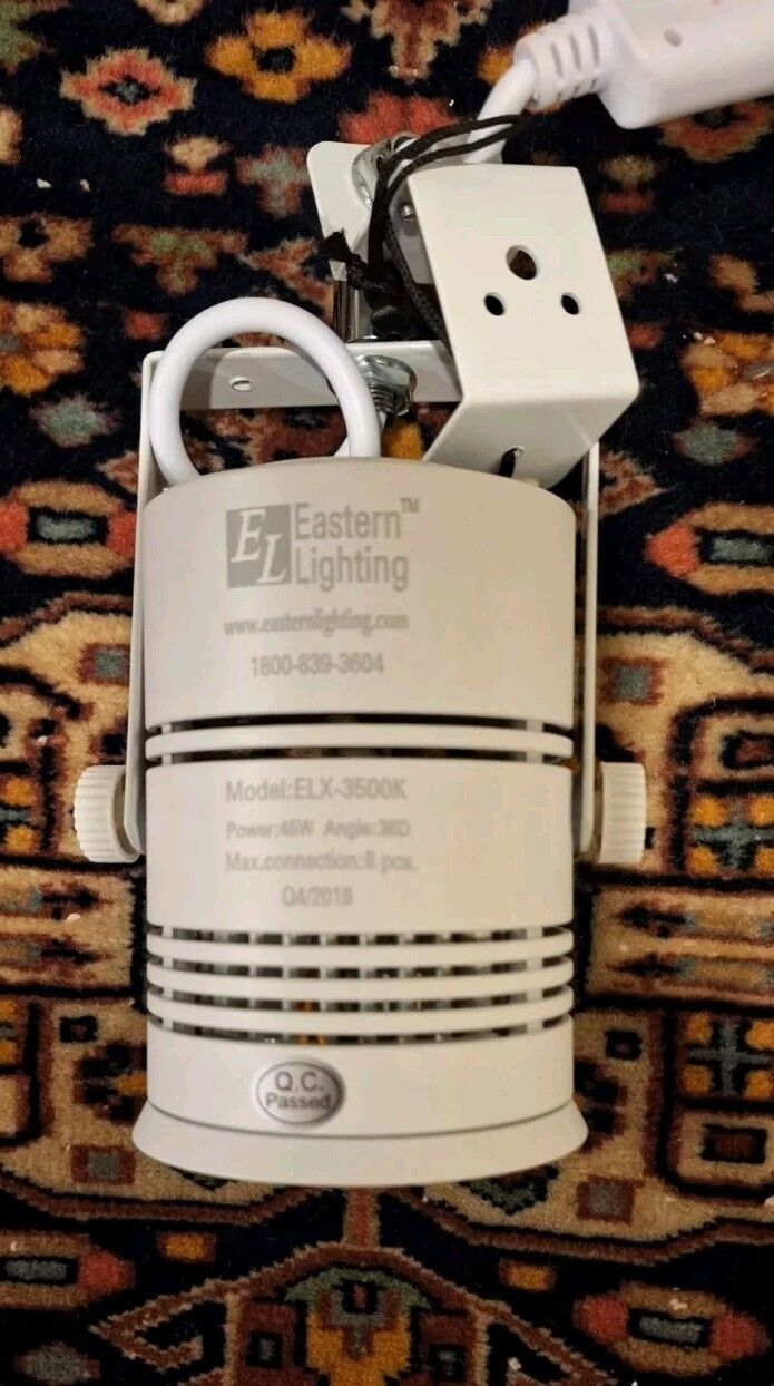Eastern Lighting Trade Show Hook-on Light
