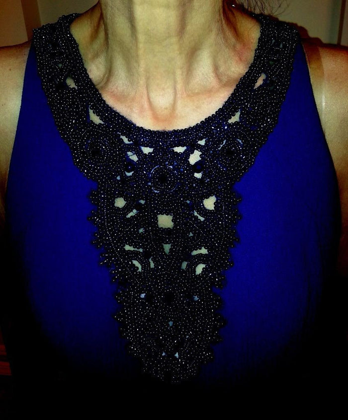 Gorgeous Navy Sleeveless Beaded Carmen Marc Valvo Evening Gown Size 4 - Diamonds Sapphires Rubies Emeralds