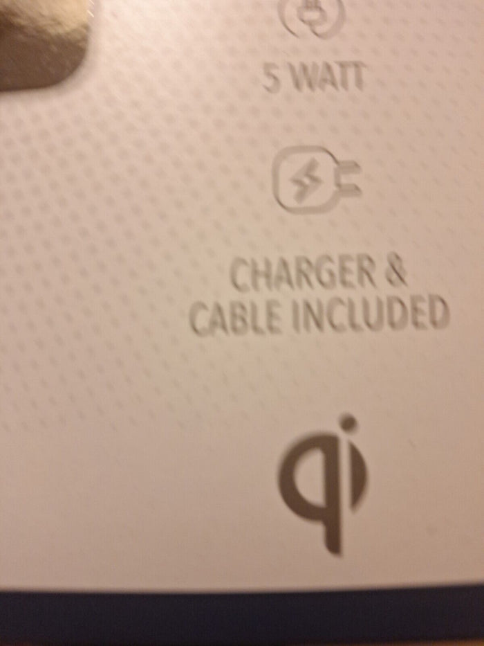 Insignia 5 W Qi  Wireless Charging Pad for Android/ Apple Black