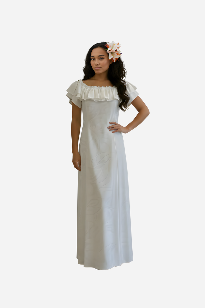 Kamea White Muʻumuʻu