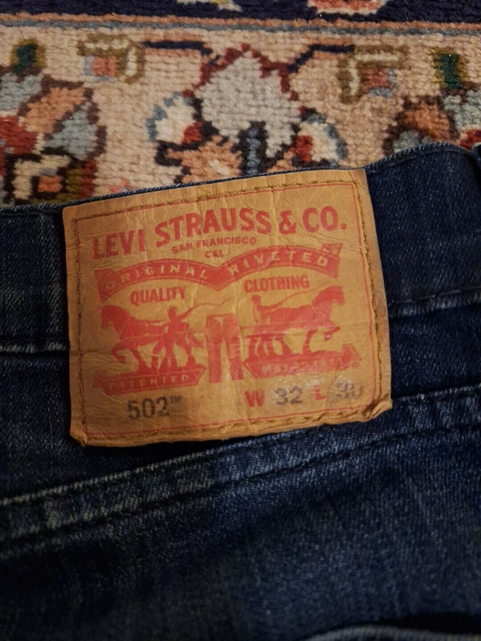 Levis 502 Jeans Blue 32 X 30 RIGHT BACK POCKET DAMAGED BY CELL PHONE!