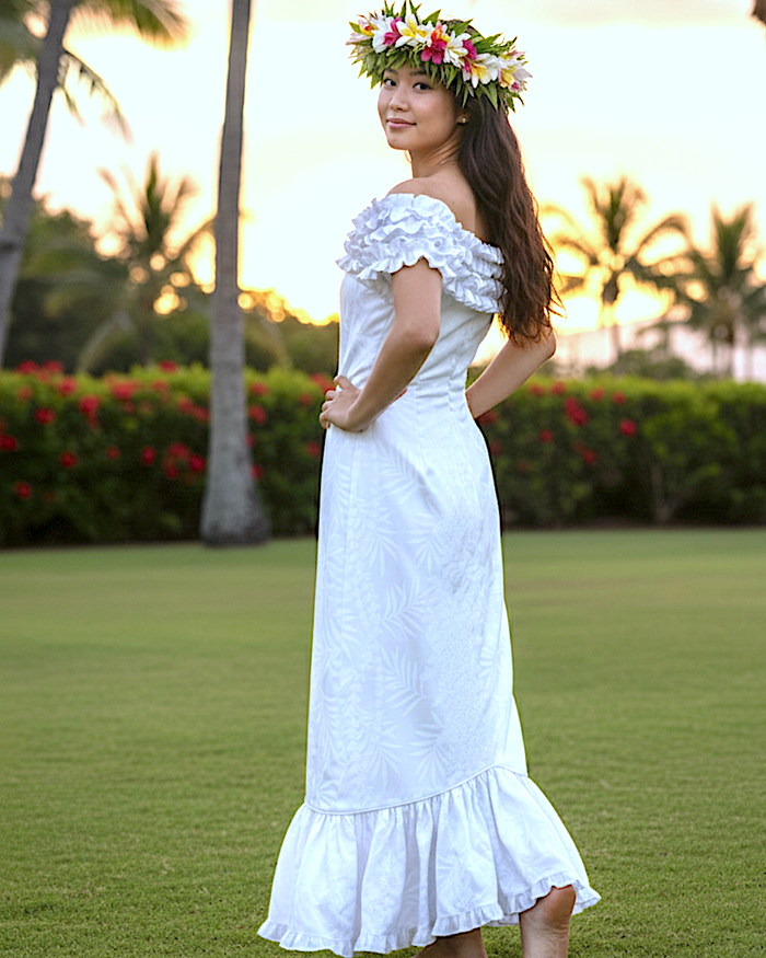 Mālie Holokū Mu'umu'u