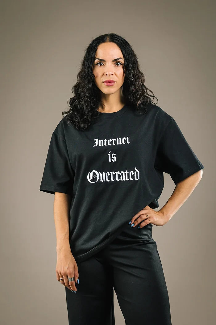 MERCEDES MORIN T-shirt Internet Is Overrated - Noir