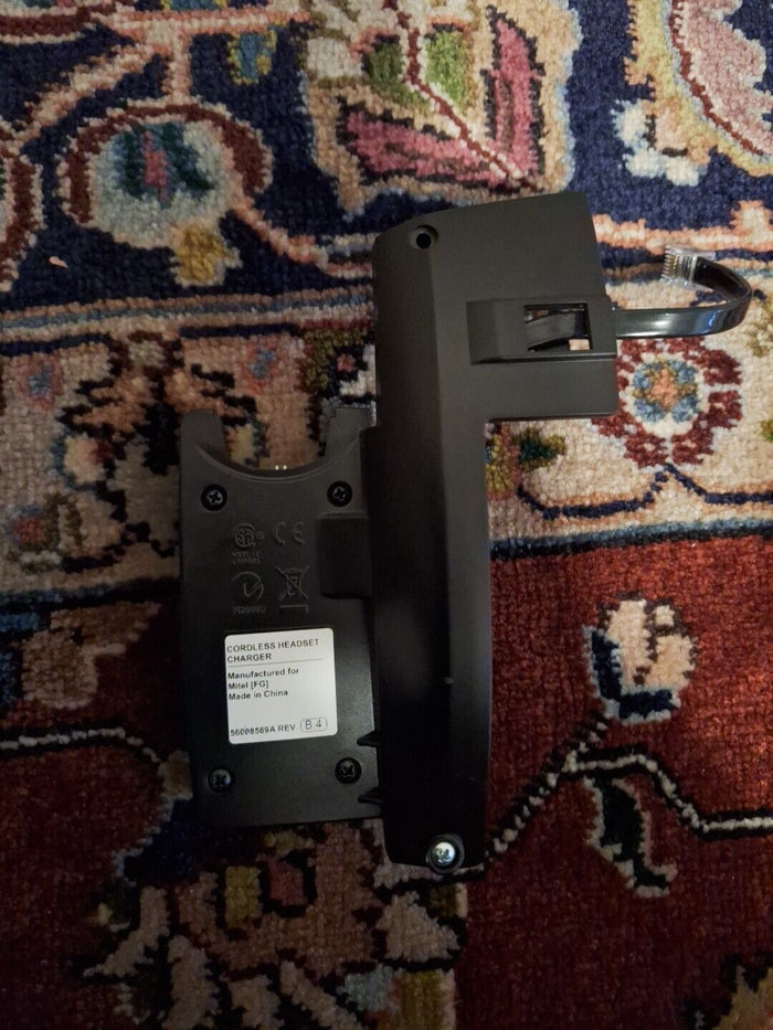 MITEL CORDLESS HEADSET CHARGER MISSING 1 SCREW 56008569A