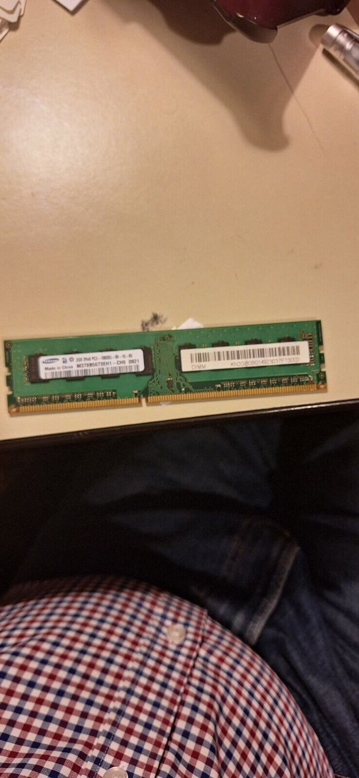 Samsung 2GB 2Rx8 PC3 -10600U M378B5673EH1-CH9 0921