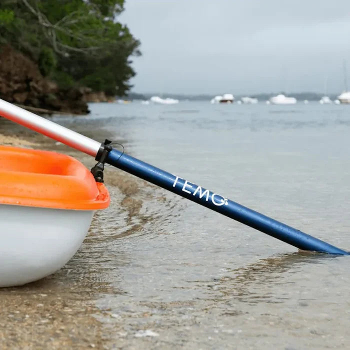 TEMO 450 oarlock fitting with mounting hardware