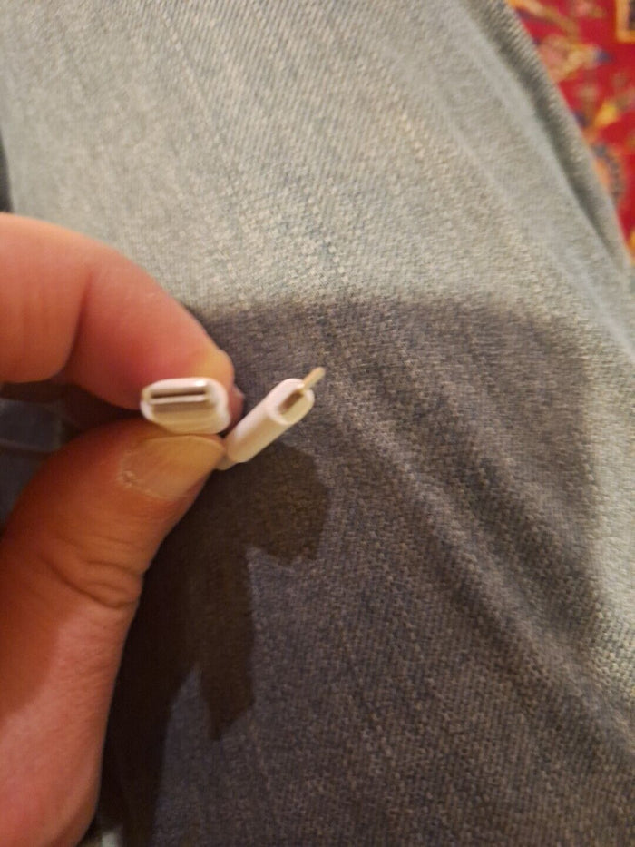 USB-C - 2M (6FT) Charging Cable DEFECTIVE!!!  FOR PARTS!!!!