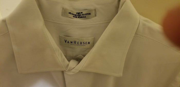 Van Heusen Easy Care White Poplin Spread Collar Dress Shirt Size 16 32/33 - Diamonds Sapphires Rubies Emeralds