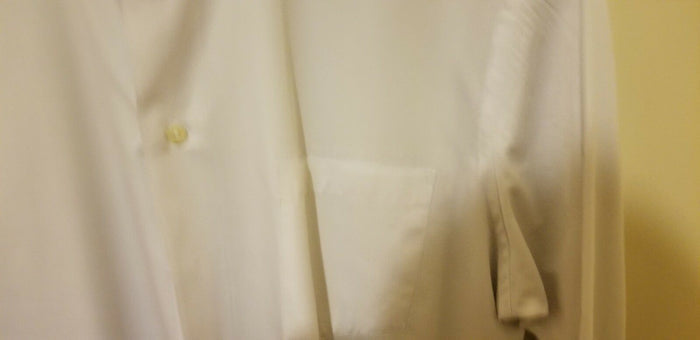 Van Heusen Easy Care White Poplin Spread Collar Dress Shirt Size 16 32/33 - Diamonds Sapphires Rubies Emeralds