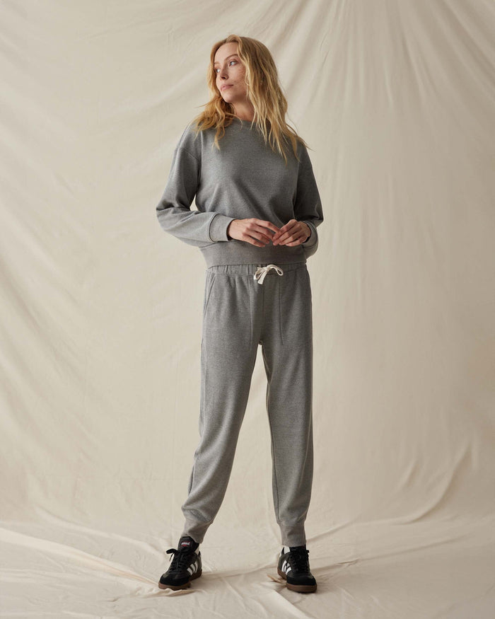 Women's April Lightweight Jogger Sweatpant in Green Ground (Green) | Richer Poorer